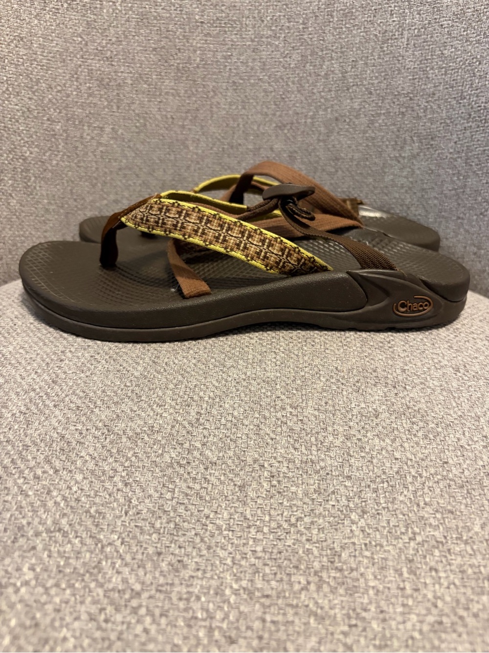 CHACO- women’s size 9 Hipthong Two Ecotread Sandals.